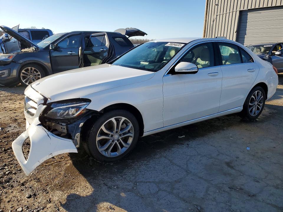 2015 MERCEDES-BENZ C — VIN 55SWF4KB3FU019620
