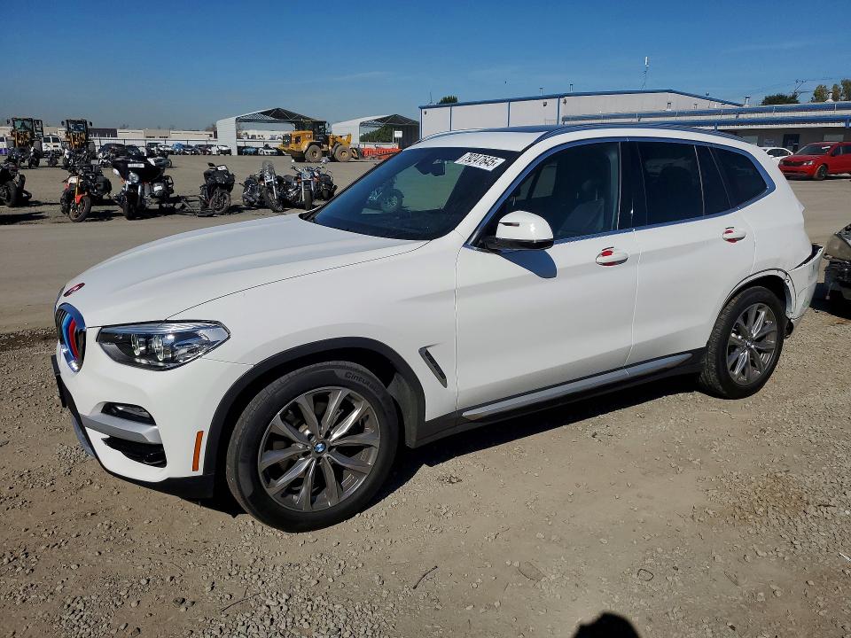 2018 BMW X3 — VIN 5UXTR9C56JLD90019