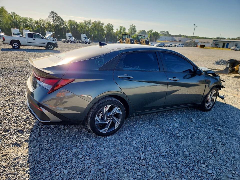 KMHLM4DG6SU047265