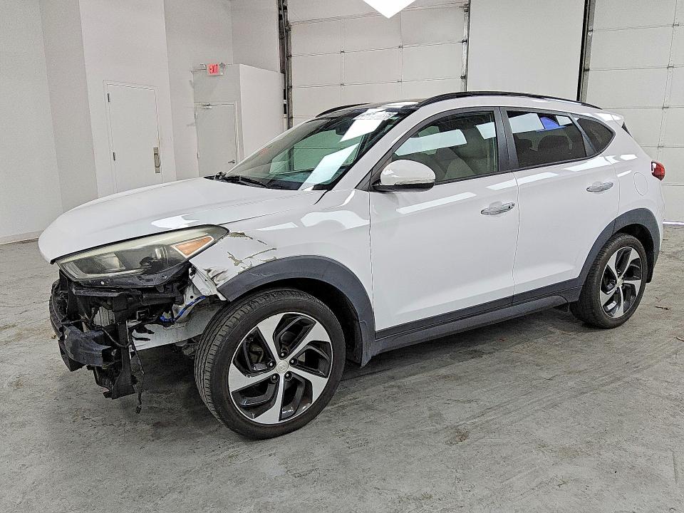2016 HYUNDAI TUCSON — VIN KM8J33A23GU099344