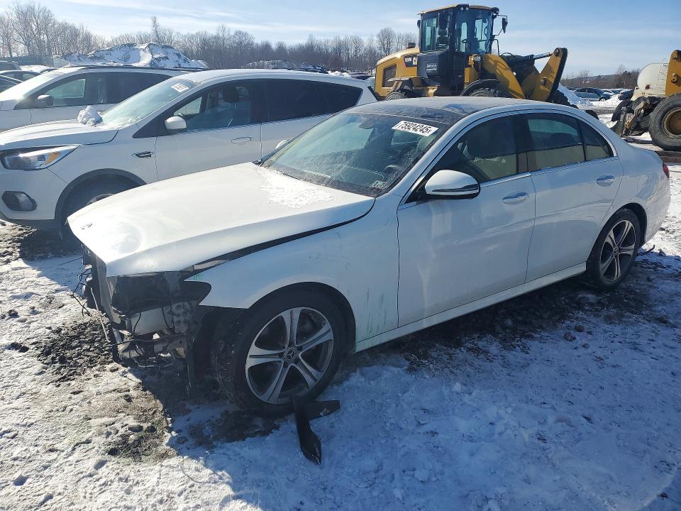 2019 MERCEDES-BENZ E — VIN WDDZF4KB4KA582716
