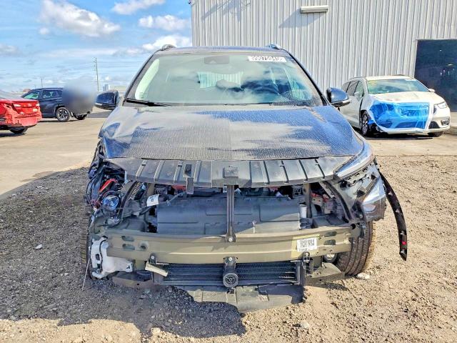 1G1FY6S02P4183402