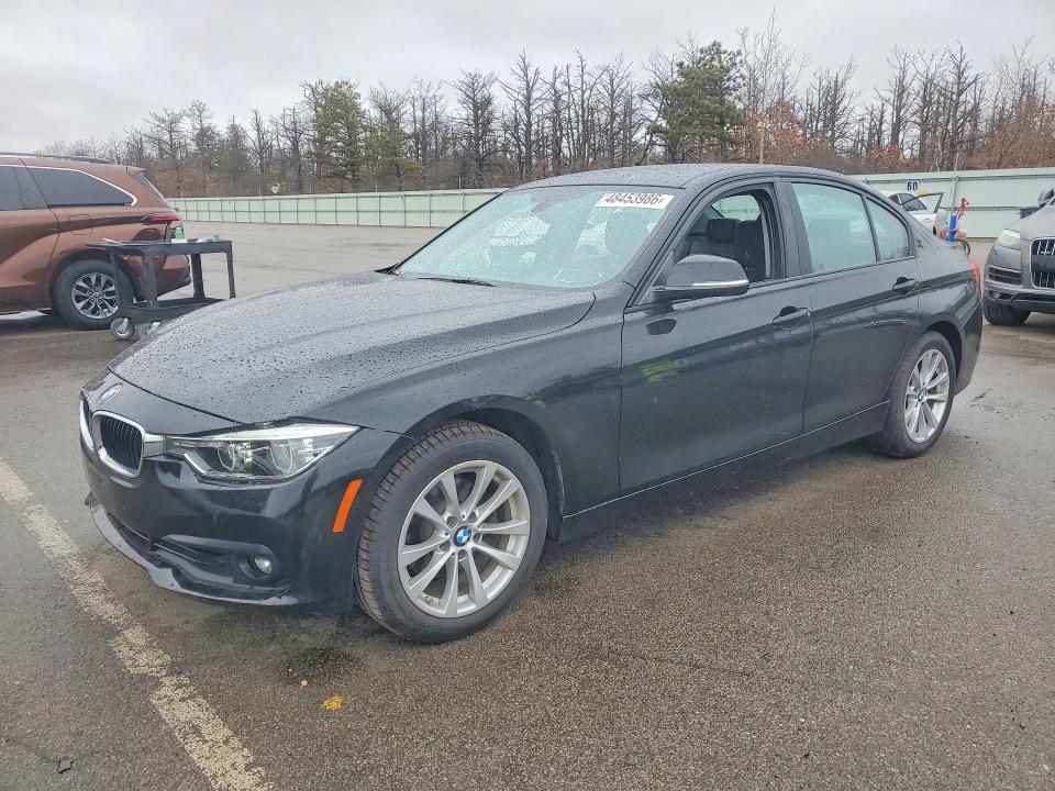2018 BMW 320 — VIN WBA8A3C5XJA492229