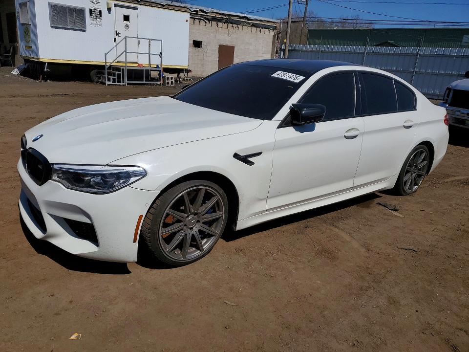 2019 BMW M5 — VIN WBSJF0C51KB447852