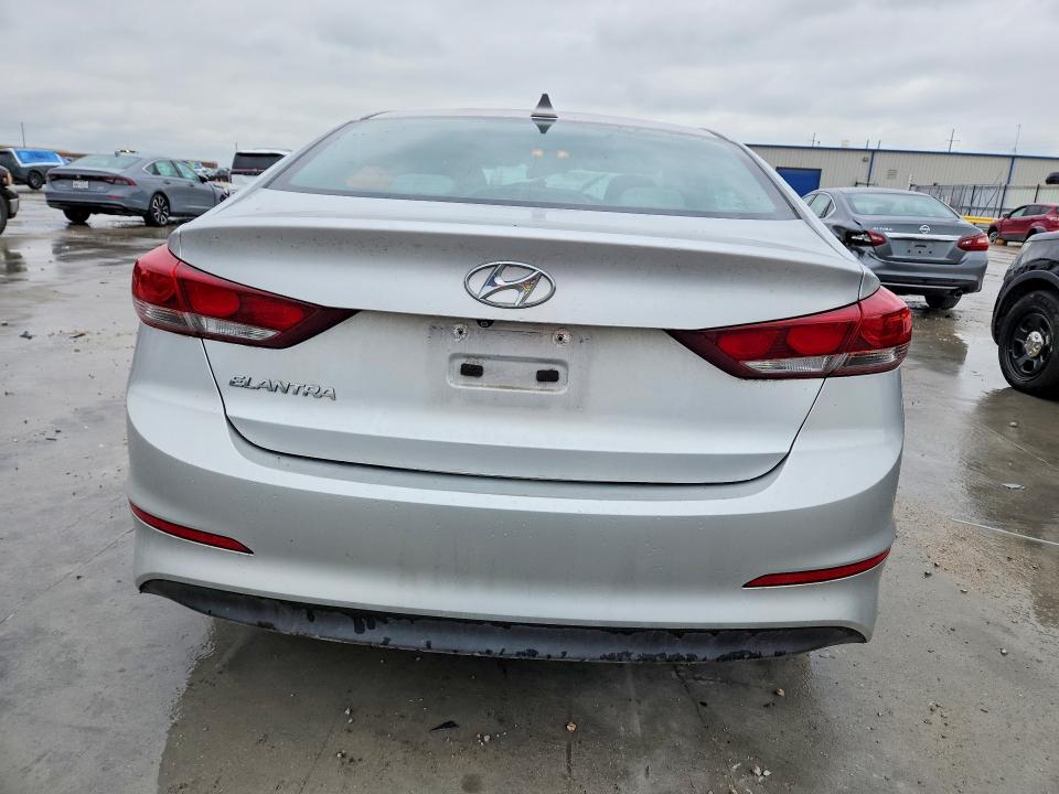5NPD84LF8HH209177