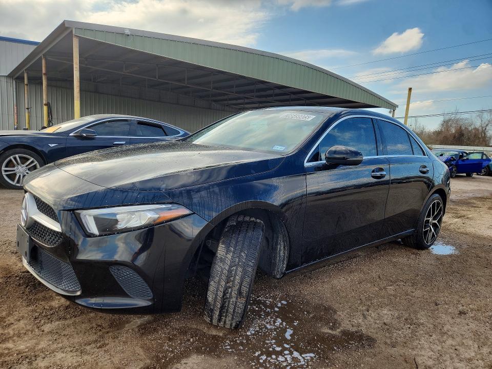 2019 MERCEDES-BENZ A — VIN WDD3G4EB4KW022163