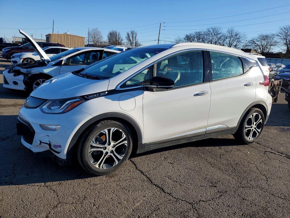 2018 CHEVROLET BOLT EV — VIN 1G1FX6S06J4138215
