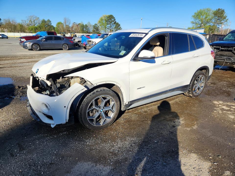 2017 BMW X1 — VIN WBXHU7C30H5H35670