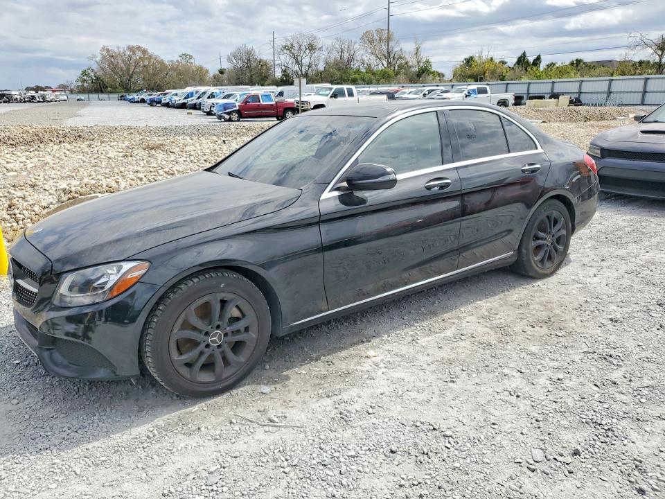 2016 MERCEDES-BENZ C — VIN 55SWF4JB1GU155697