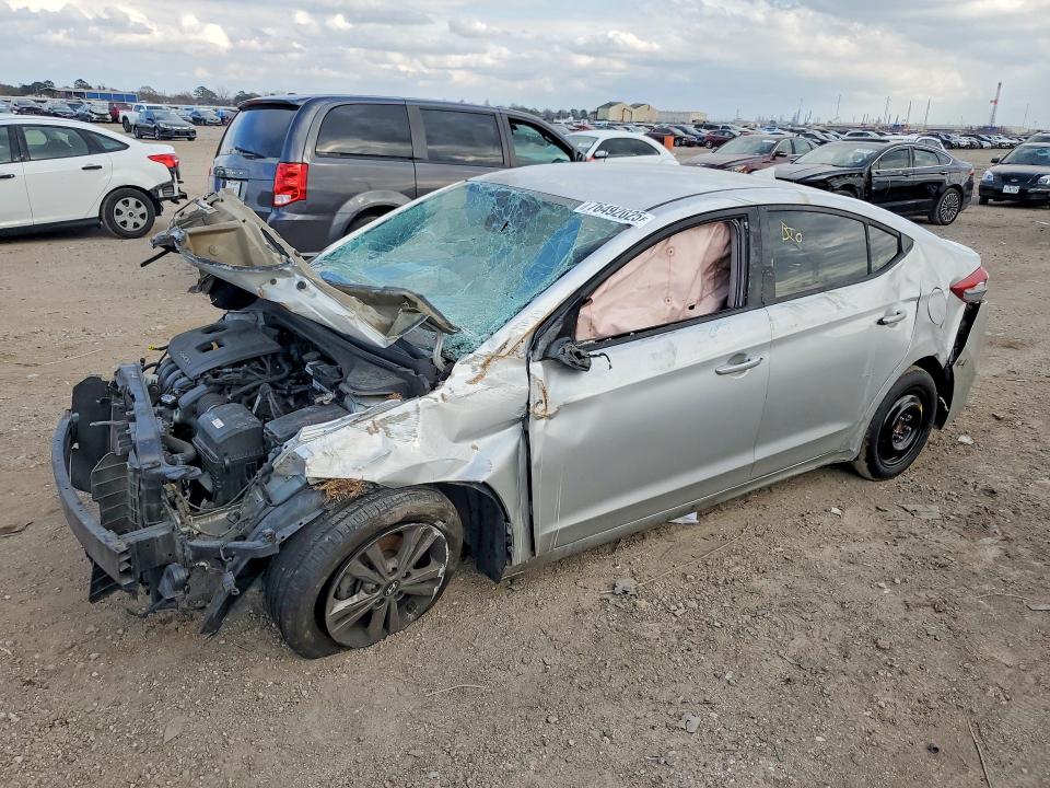2018 HYUNDAI ELANTRA — VIN 5NPD84LF6JH287074