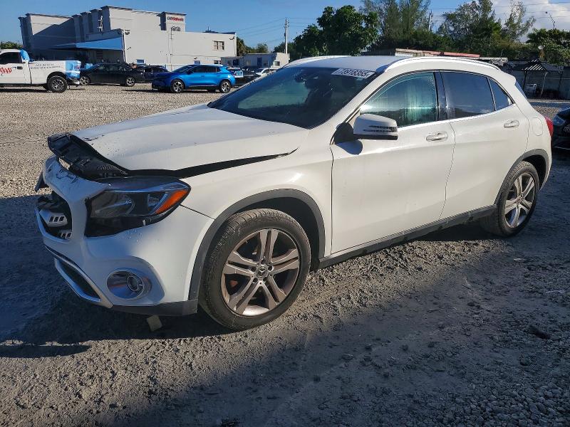 2018 MERCEDES-BENZ GLA — VIN WDCTG4EB9JJ530984
