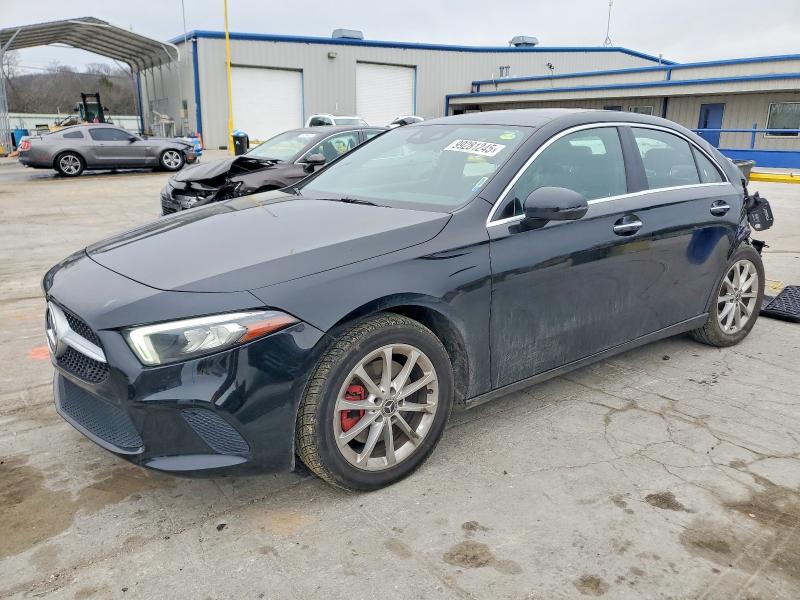 2019 MERCEDES-BENZ A — VIN WDD3G4FB8KW002495