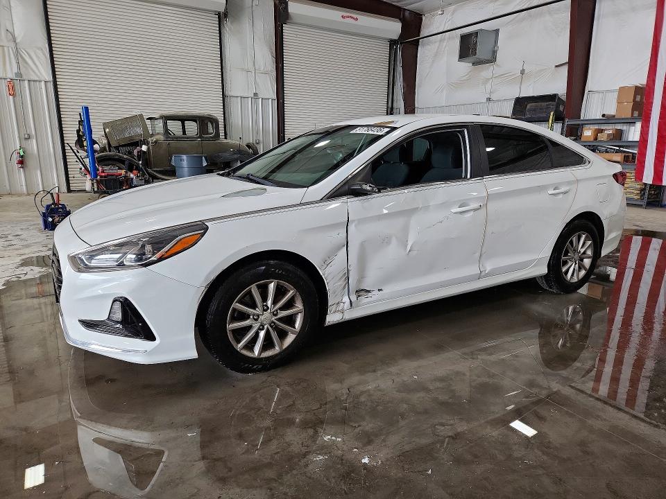 2018 HYUNDAI SONATA — VIN 5NPE24AF1JH701726