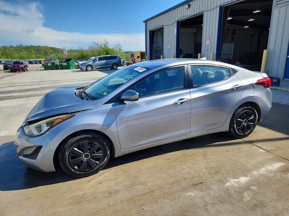 2016 HYUNDAI ELANTRA — VIN 5NPDH4AEXGH715988