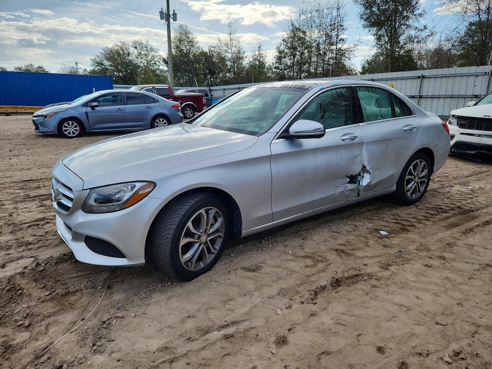 2016 MERCEDES-BENZ C — VIN 55SWF4KB7GU138093