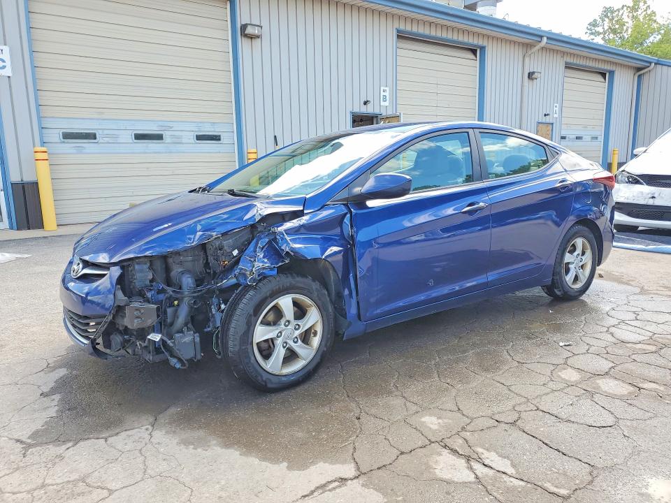 2015 HYUNDAI ELANTRA — VIN 5NPDH4AE4FH588315
