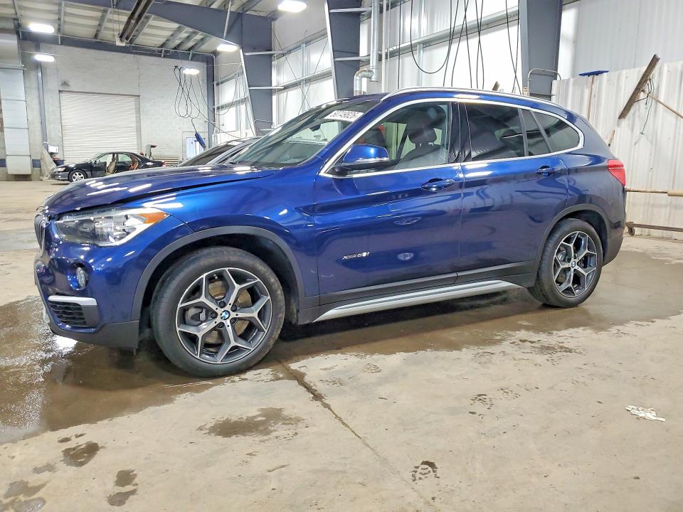 2018 BMW X1 — VIN WBXHT3C39J5K29558