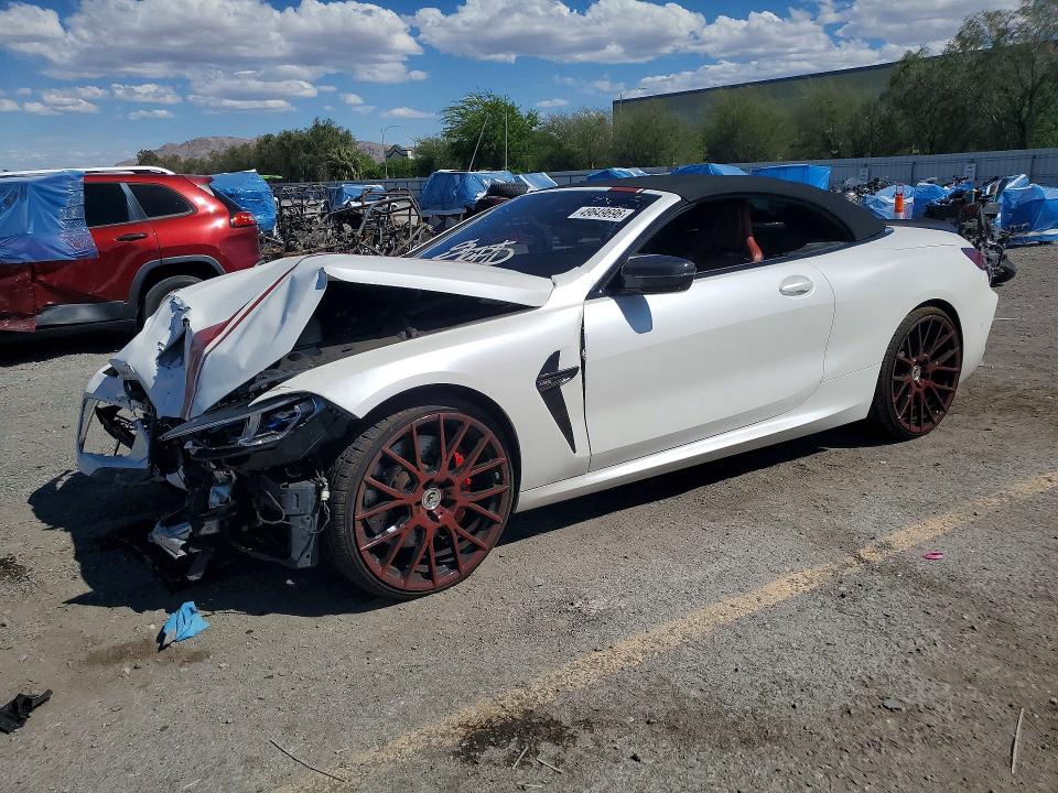 2022 BMW M8 — VIN WBSDZ0C01NCH58191