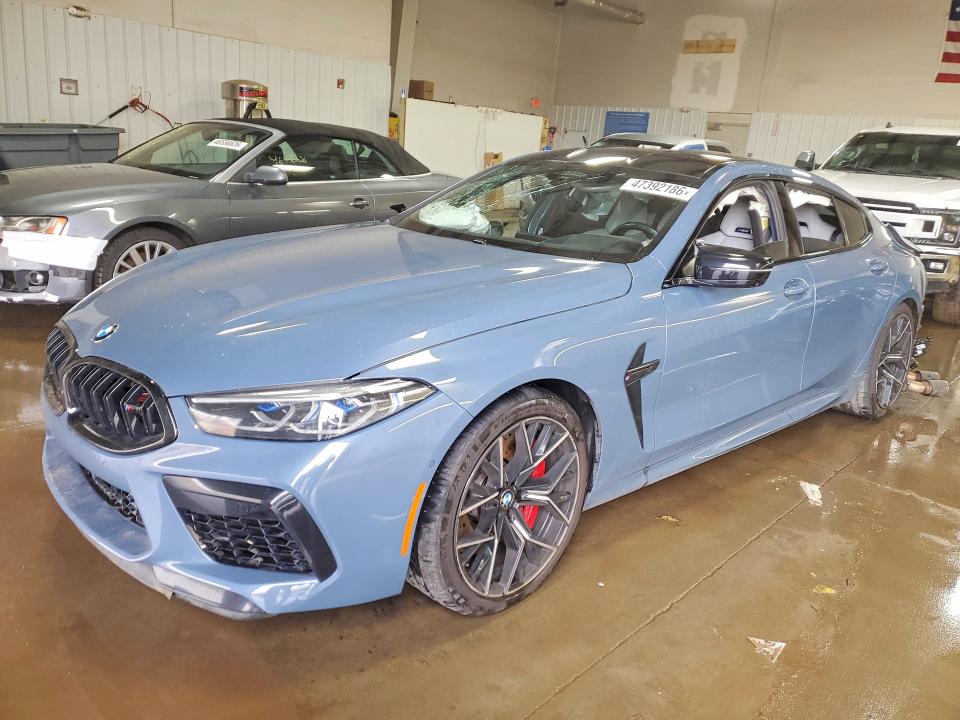 2022 BMW M8 — VIN WBSGV0C09NCH48923