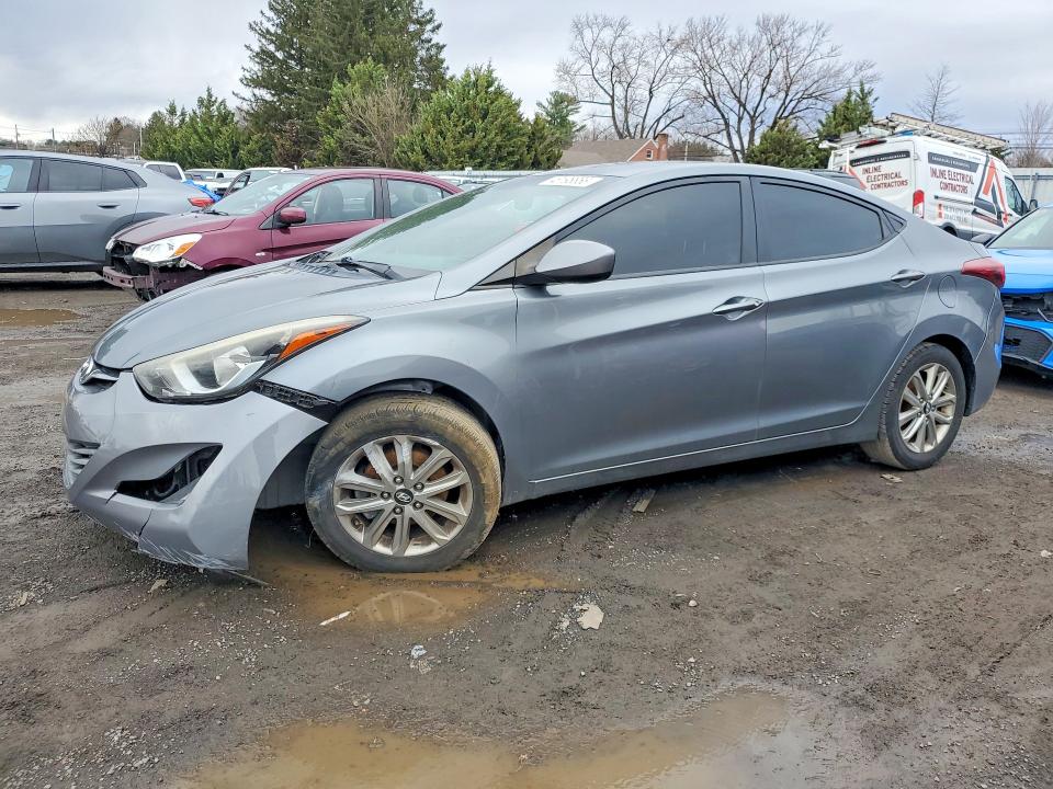 2016 HYUNDAI ELANTRA — VIN KMHDH4AE8GU623862