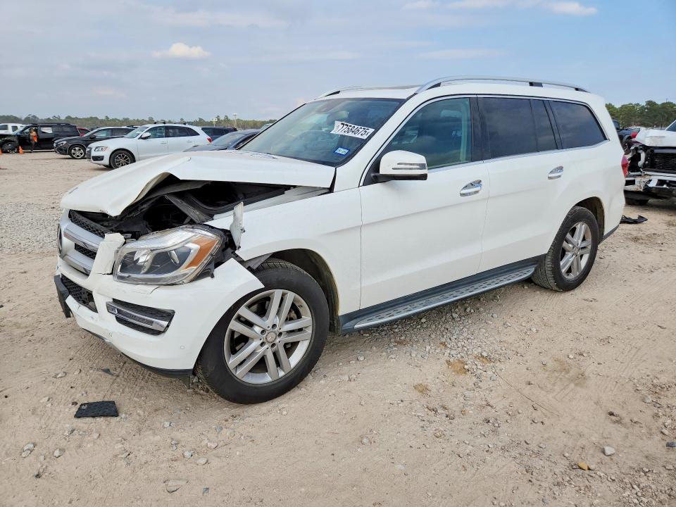 2016 MERCEDES-BENZ GL — VIN 4JGDF6EE6GA705652