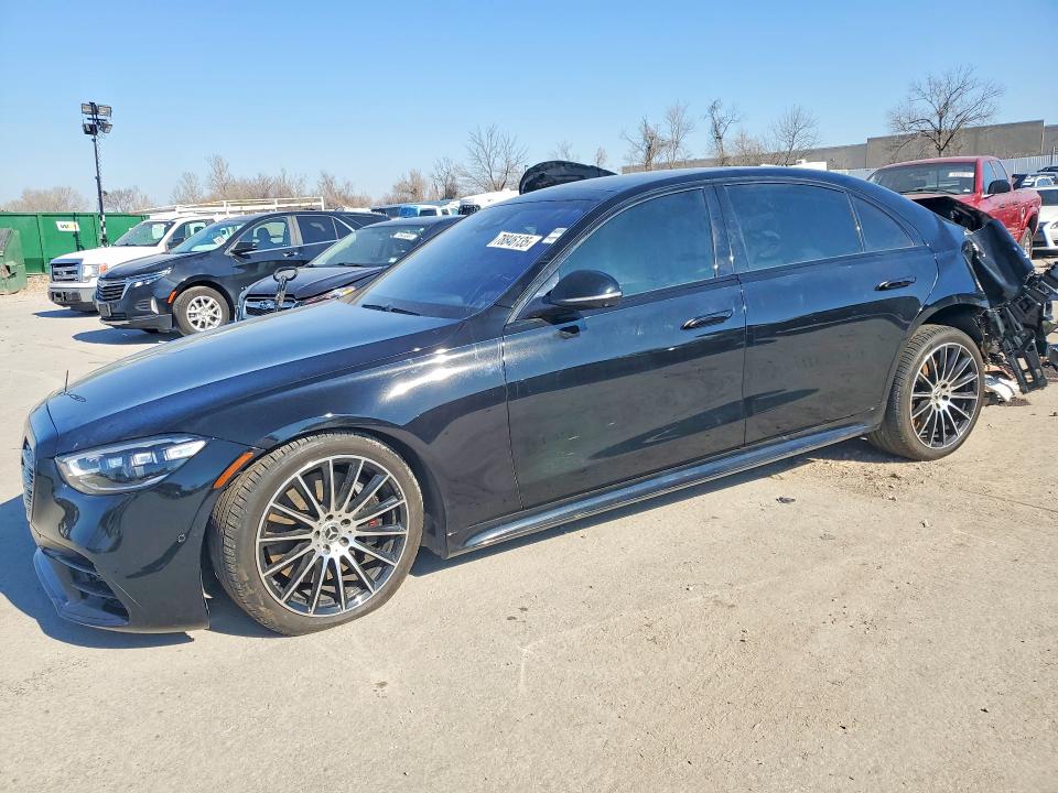 2022 MERCEDES-BENZ S — VIN W1K6G7GB7NA105860