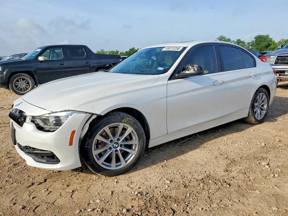 2018 BMW 320 — VIN WBA8E1G52JNU91538