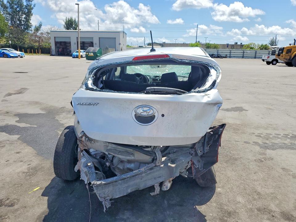 KMHCT5AE9FU213568