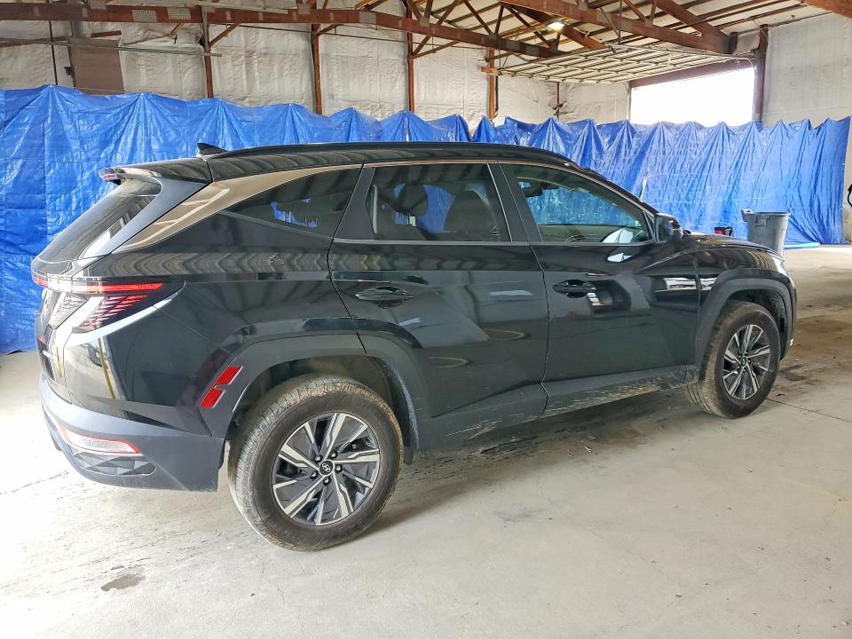 KM8JBCA17NU042832