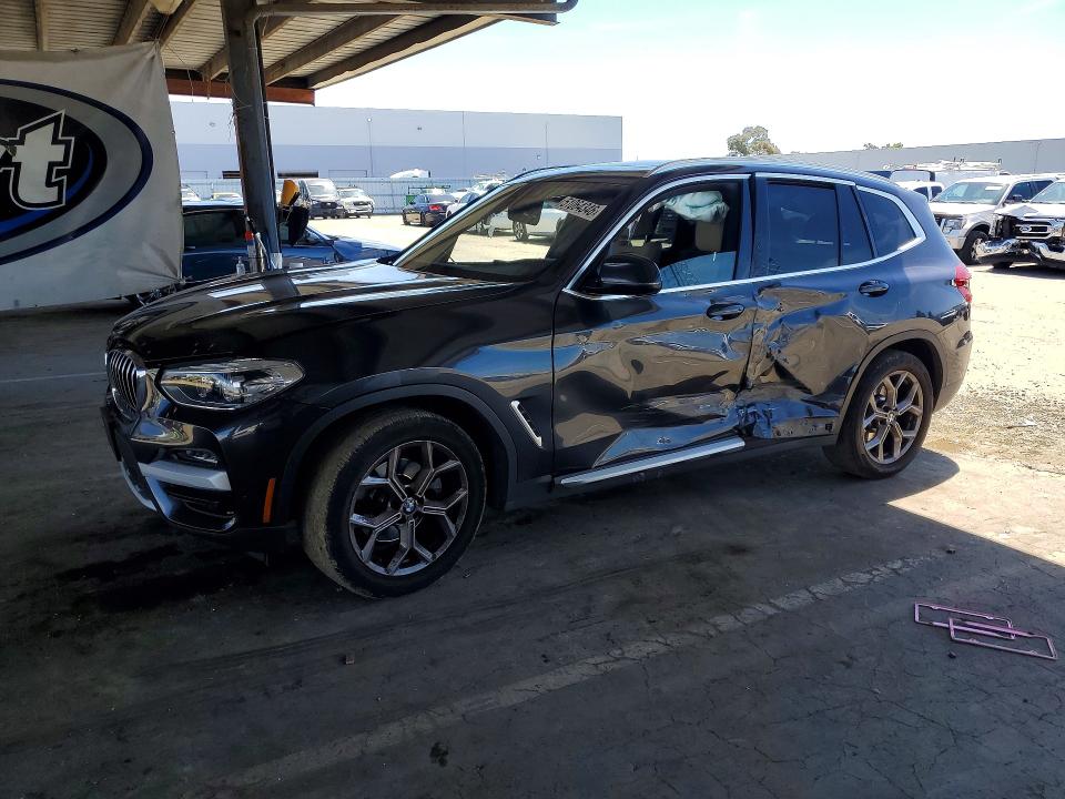 2021 BMW X3 — VIN 5UXTY3C09M9E19812