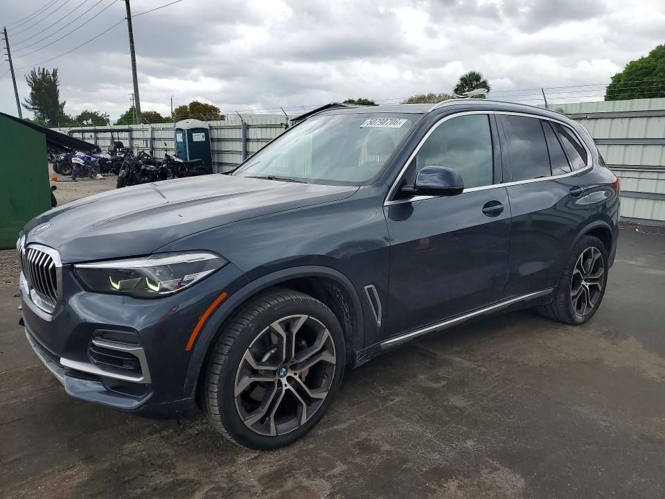 2022 BMW X5 — VIN 5UXCR4C06N9K70180