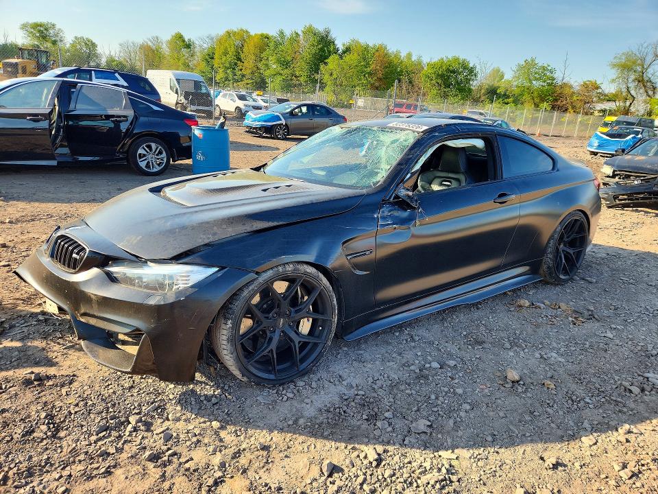 2015 BMW M4 — VIN WBS3R9C58FK334118