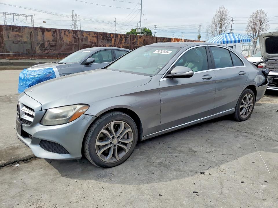 2015 MERCEDES-BENZ C — VIN 55SWF4KB3FU014577