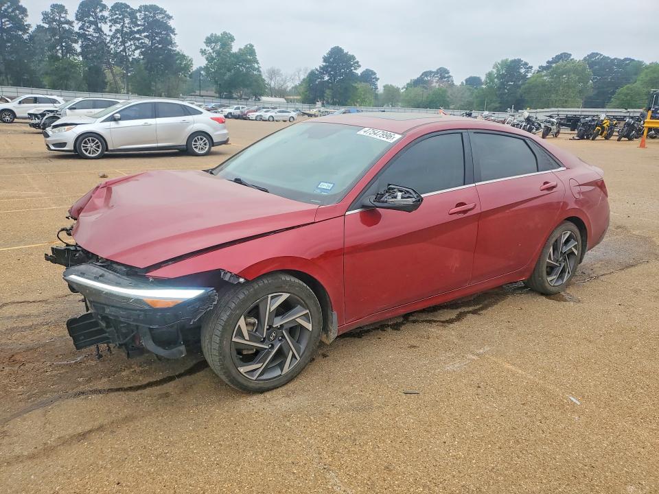 2024 HYUNDAI ELANTRA — VIN KMHLP4DGXRU685729