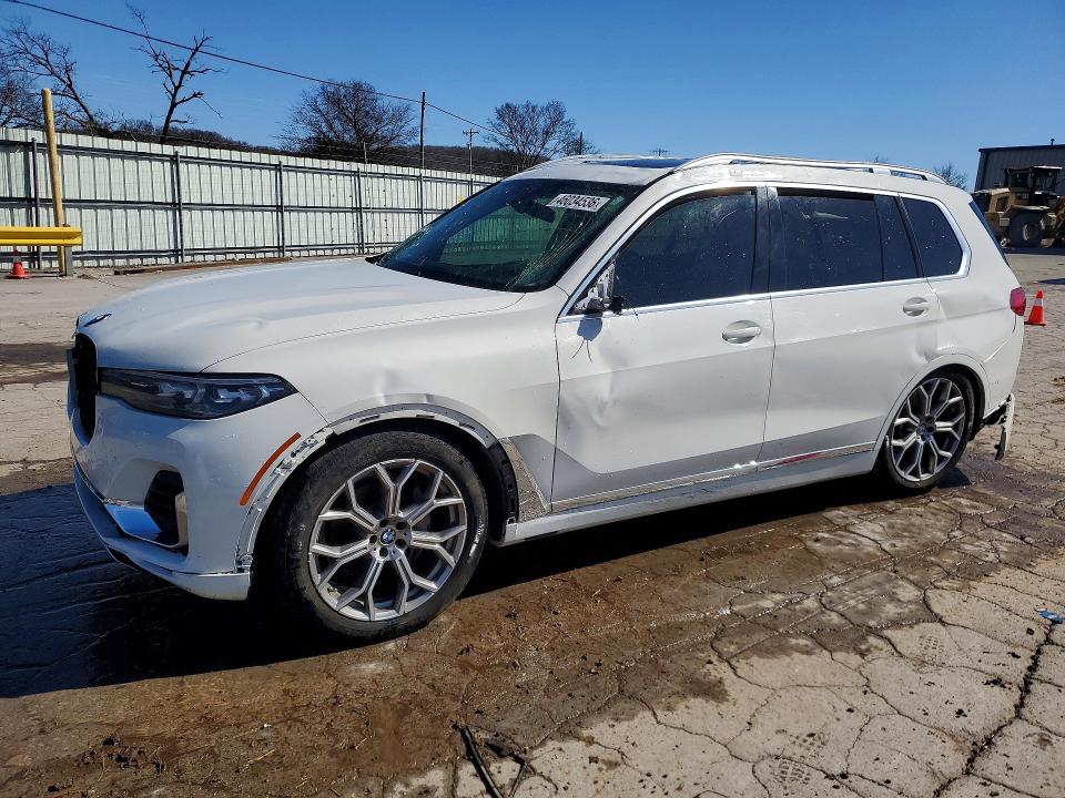 2020 BMW X7 — VIN 5UXCW2C03L9B20329
