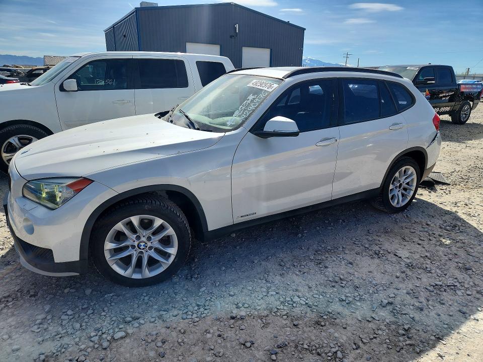 2015 BMW X1 — VIN WBAVL1C58FVY39364
