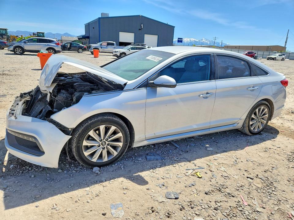 2015 HYUNDAI SONATA — VIN 5NPE34AF7FH249723