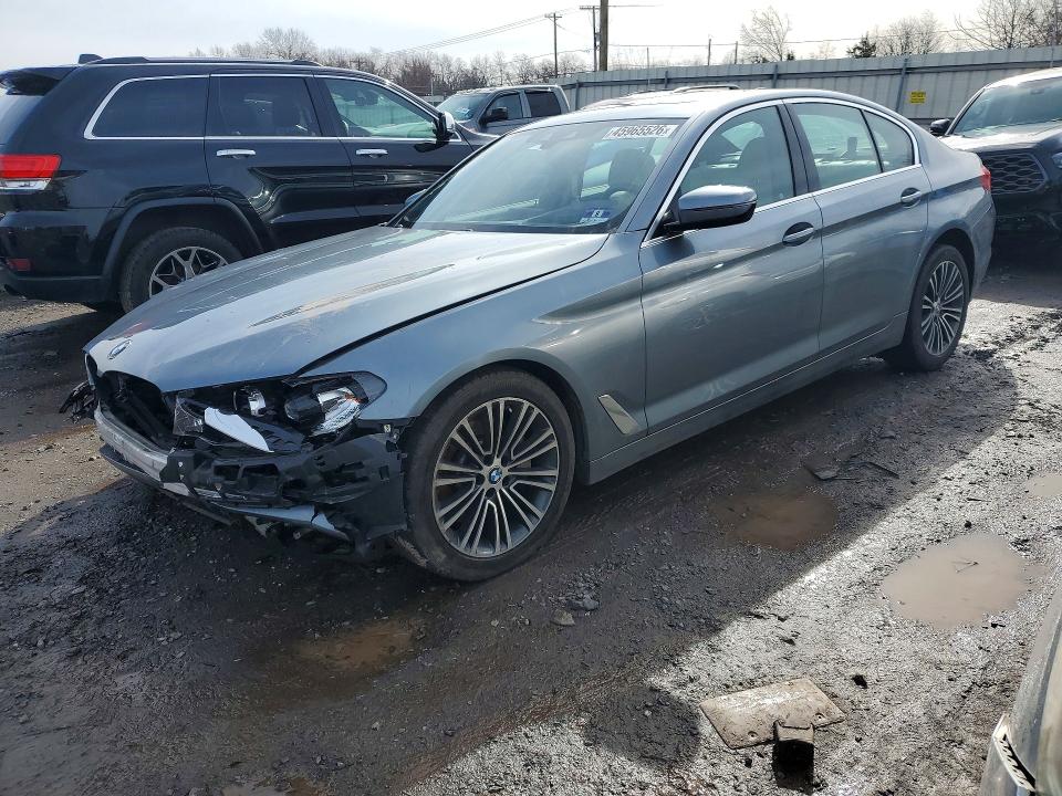 2019 BMW 540 — VIN WBAJE5C5XKWW45732
