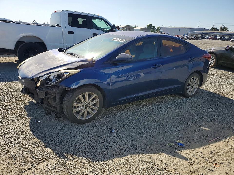 2015 HYUNDAI ELANTRA — VIN 5NPDH4AE2FH592654