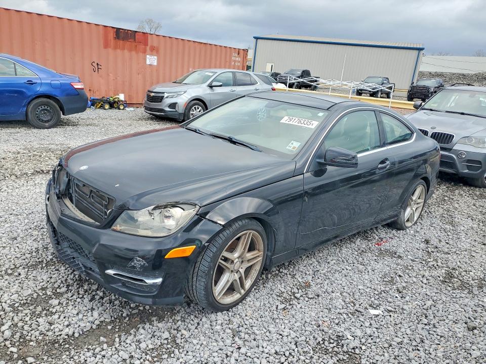 2015 MERCEDES-BENZ C — VIN WDDGJ4HB0FG442100