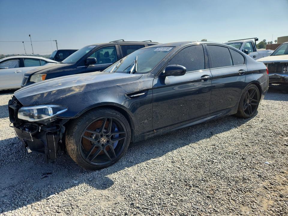 2016 BMW M5 — VIN WBSFV9C53GG343211