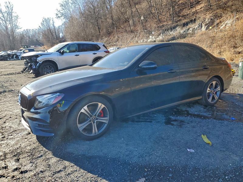 2018 MERCEDES-BENZ E — VIN WDDZF4KB4JA393241