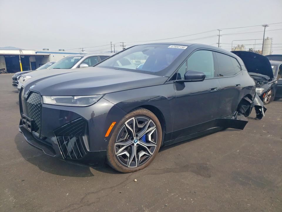 2024 BMW IX — VIN WB523CF00RCN42490