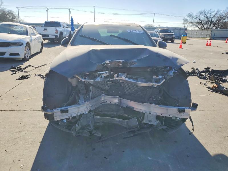 W1KAF8HBXPR123520