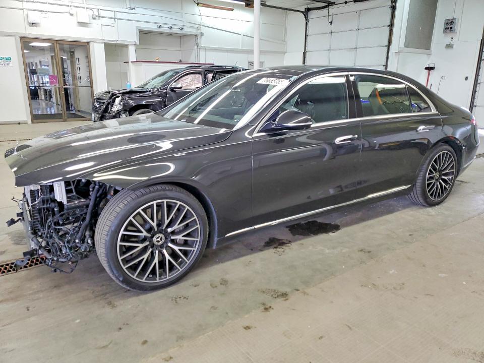 2022 MERCEDES-BENZ S — VIN W1K6G7GB7NA137188