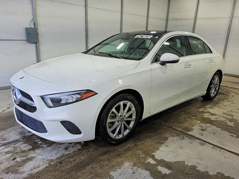 2019 MERCEDES-BENZ A — VIN WDD3G4EBXKW001561