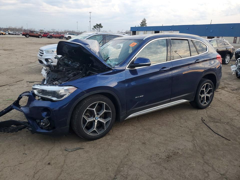 2018 BMW X1 — VIN WBXHT3C3XJ5K27785