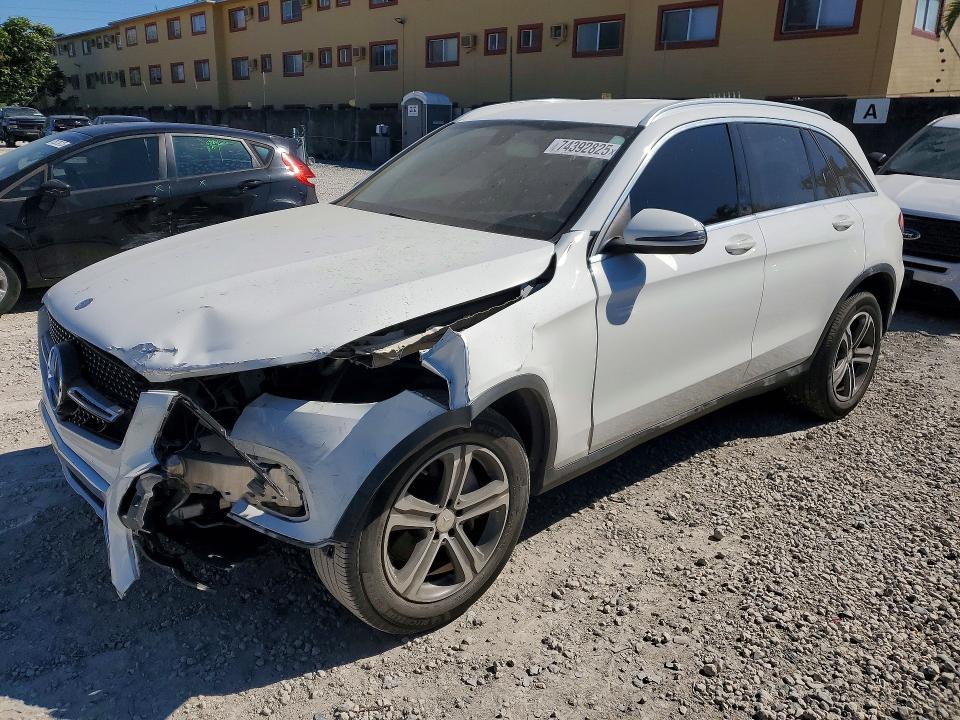 2016 MERCEDES-BENZ GLC — VIN WDC0G4JB8GF026446