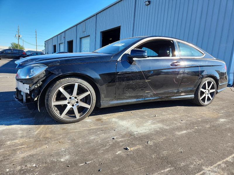2015 MERCEDES-BENZ C — VIN WDDGJ4HB6FG359576