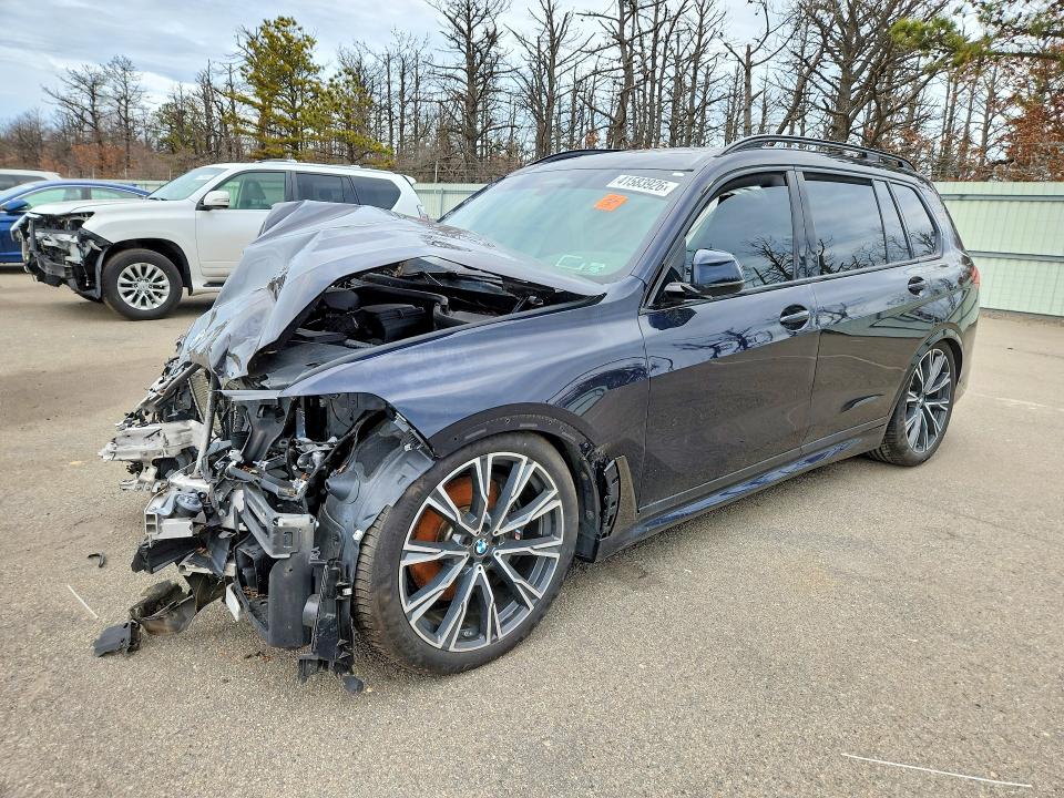 2021 BMW X7 — VIN 5UXCX6C01M9H50033